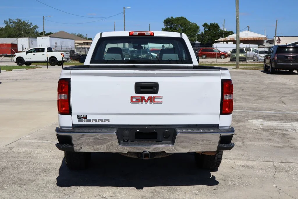 Used 2016 White GMC Base image 8