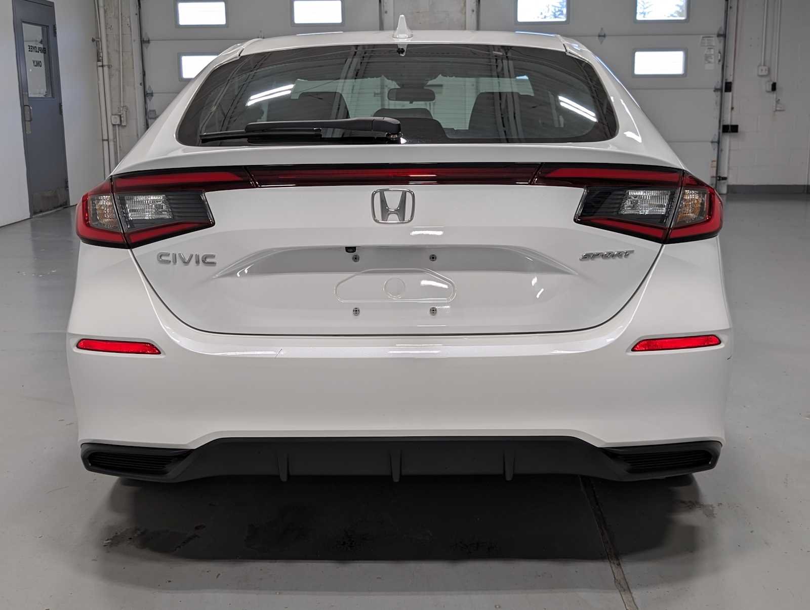 Certified Used 2024 Platinum White Pearl Honda 2.0L SPORT image 9