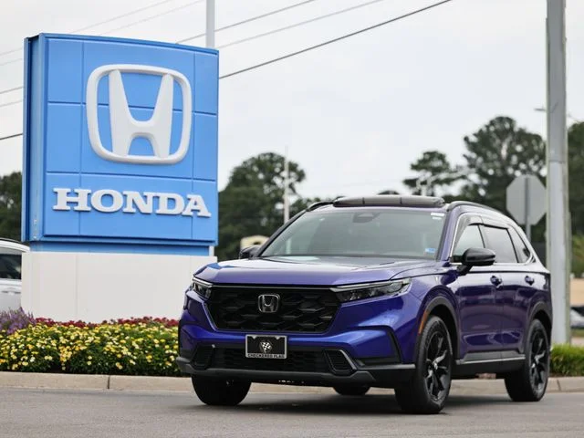 Used 2023 Still Night Pearl Honda Sport image 1