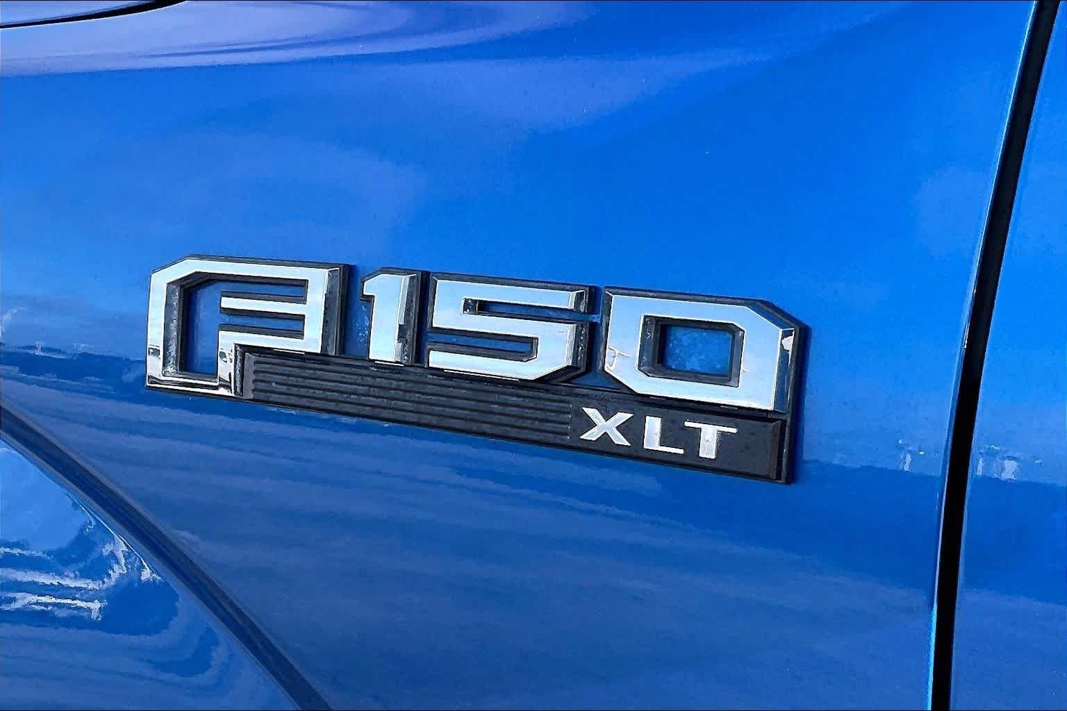 Used 2016 Blue Flame Metallic Ford XLT image 10