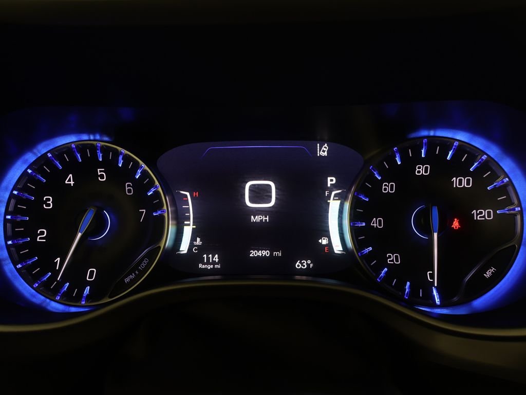 2025 Chrysler Pacifica Select - Photo 37