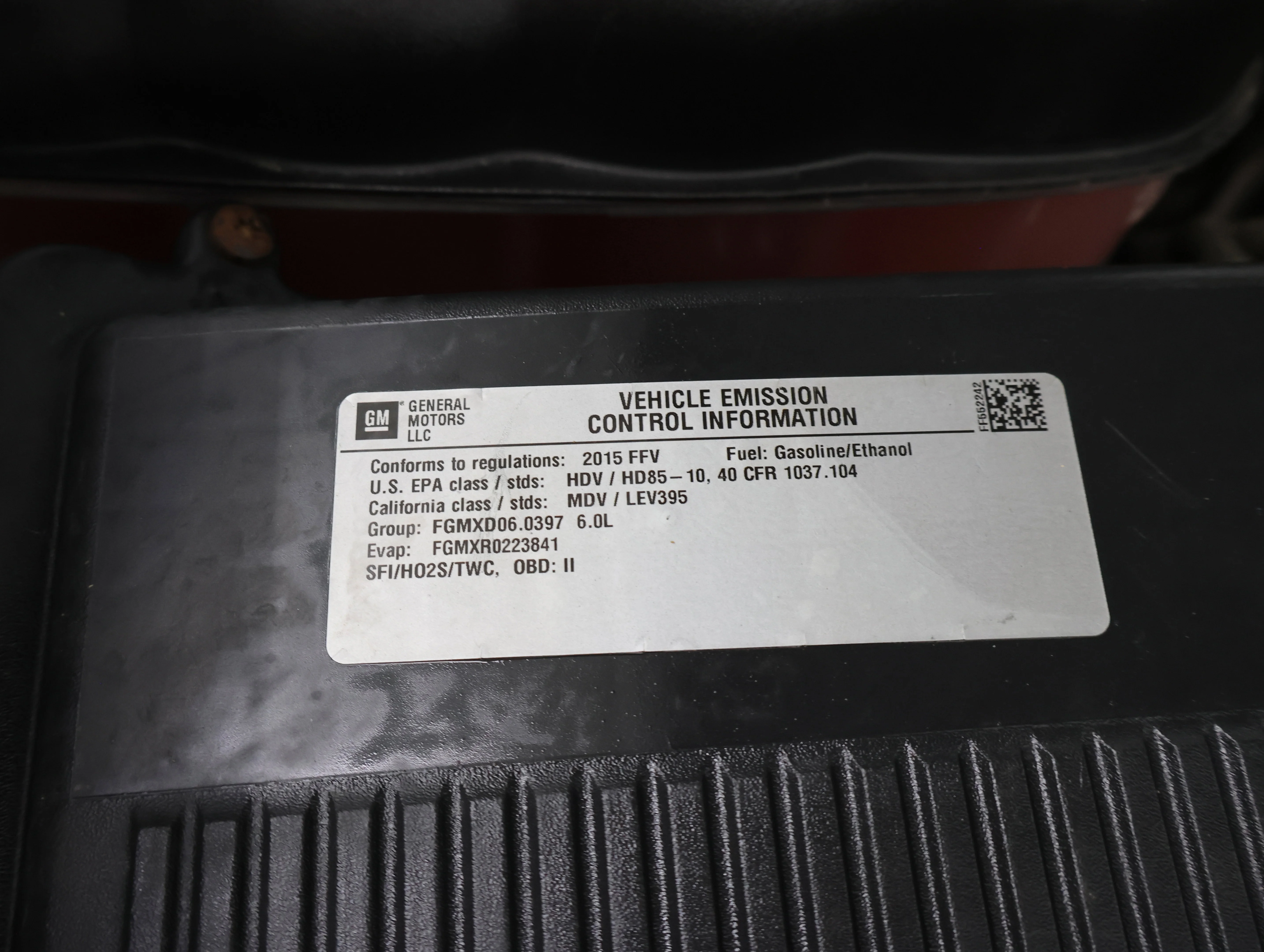Used 2015 Summit White Chevrolet LT image 19