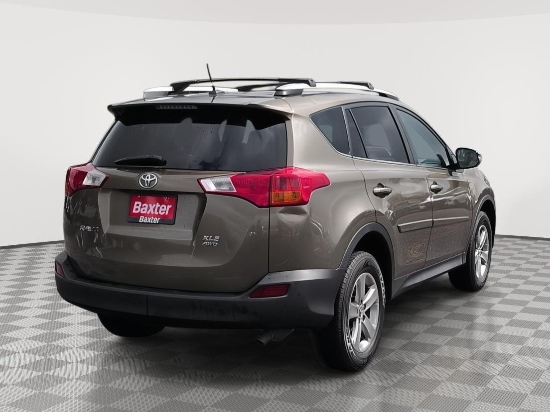 Used 2015 Pyrite Mica Toyota XLE image 20
