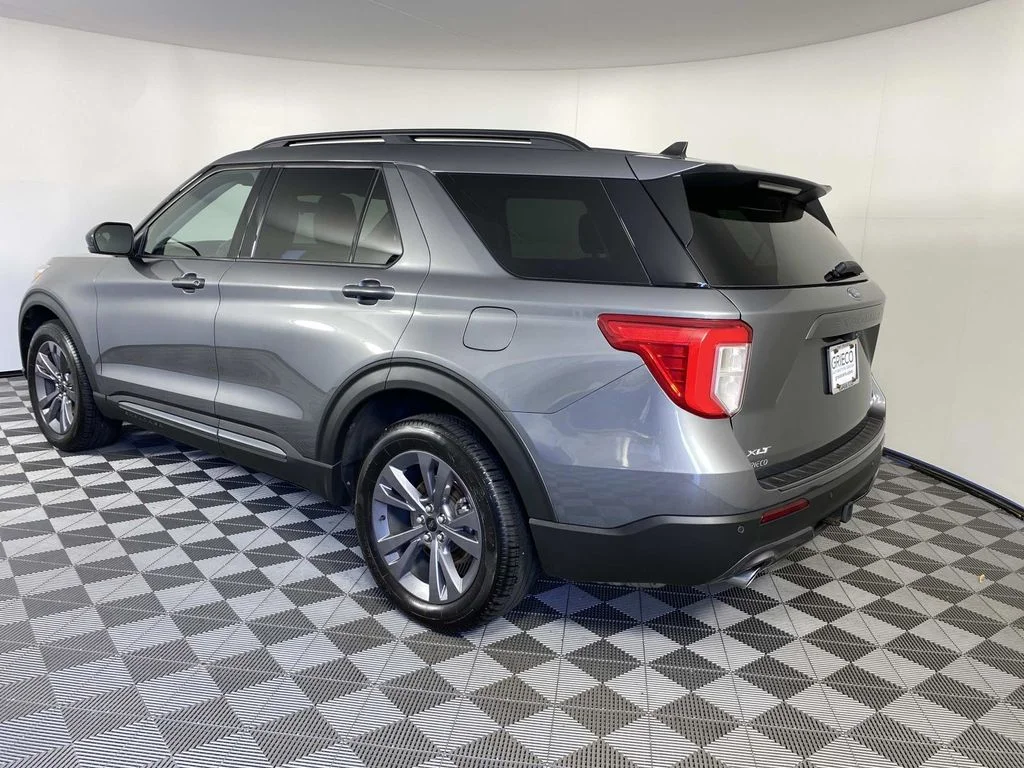 Used 2023 Gray Ford XLT image 6