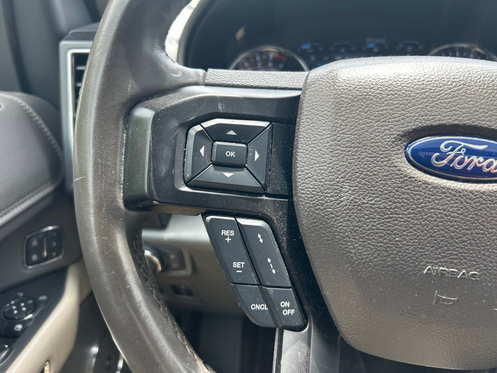 Used 2019 Gray Ford Limited image 25