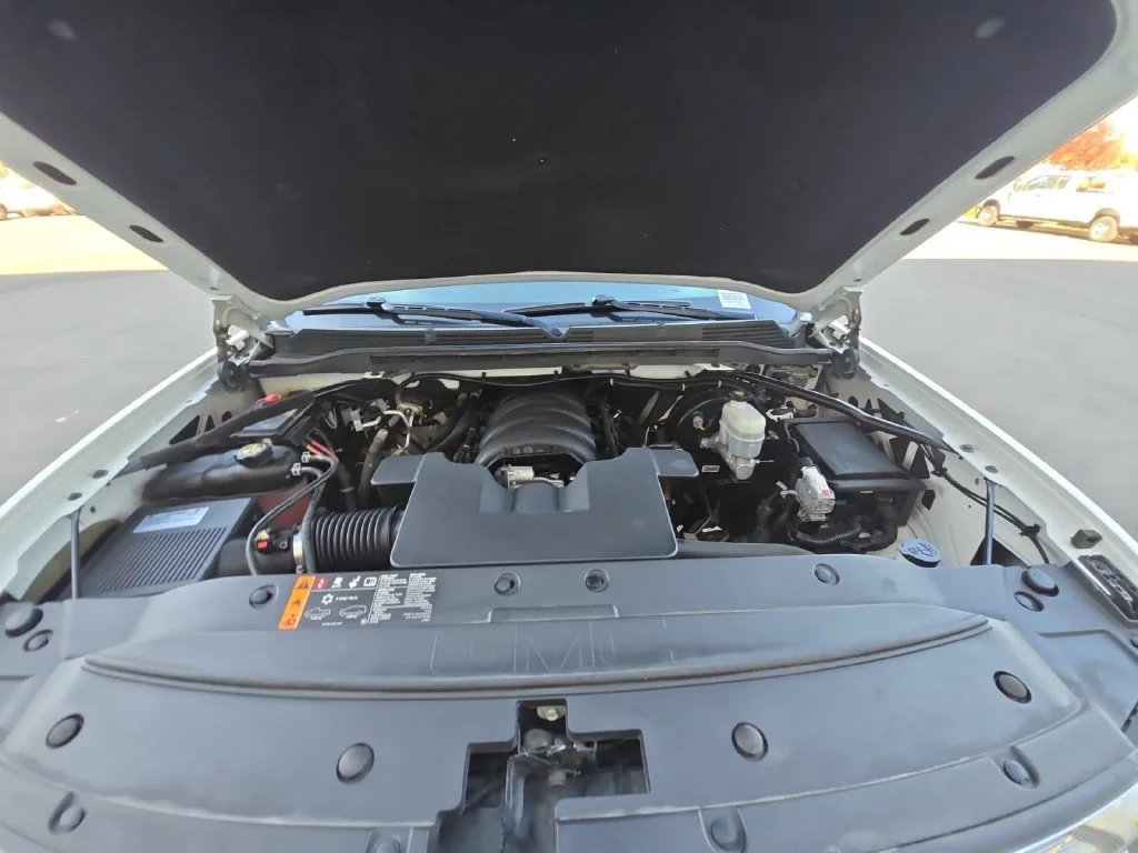 Used 2018 SUMMIT WHITE GMC SLT image 30