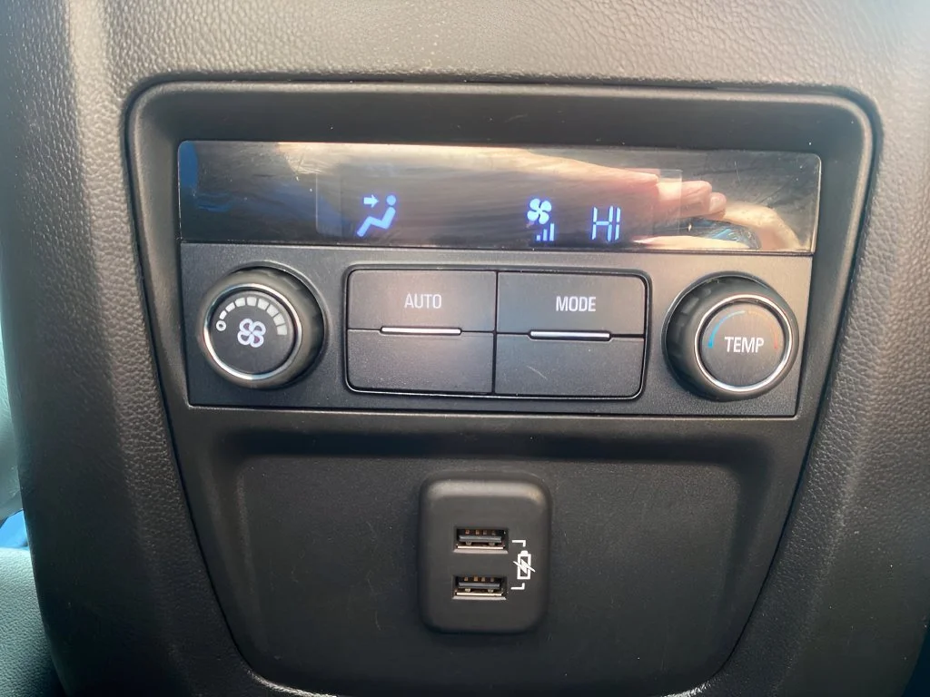 Used 2019 Includes Spectra Gray lower exterior accent color. Buick Essence image 15