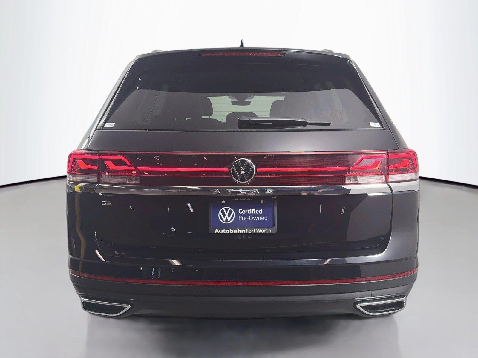Used 2024 Deep Black Pearl Volkswagen 2.0T SE image 6