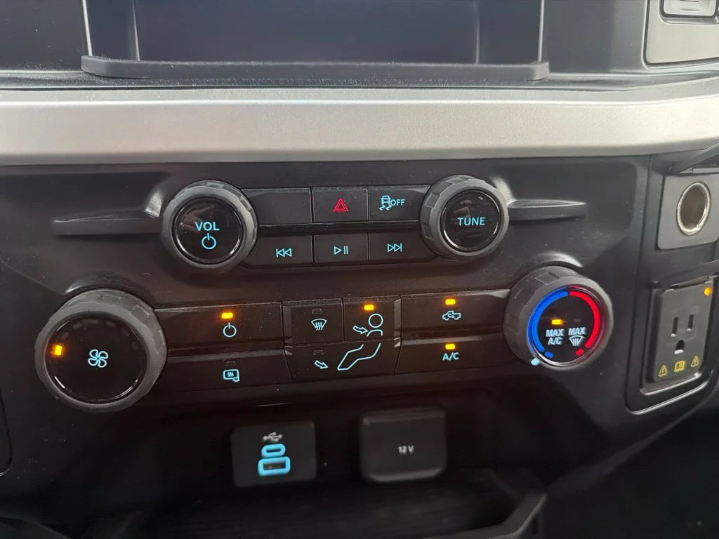 Used 2025 Gray Ford XLT image 21
