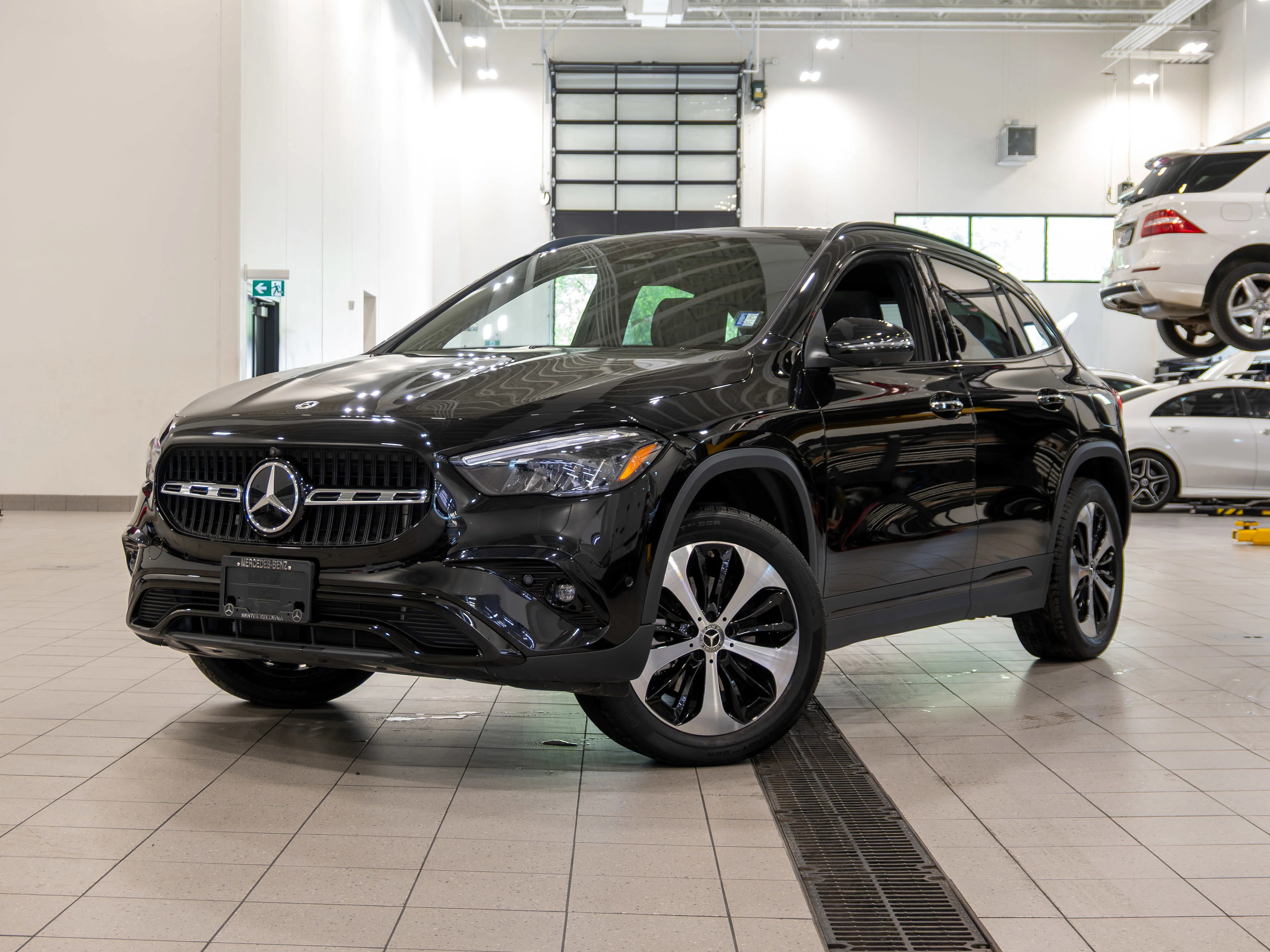 New 2026 COSMOS BLACK METALLIC Mercedes-Benz GLA 250 image 1