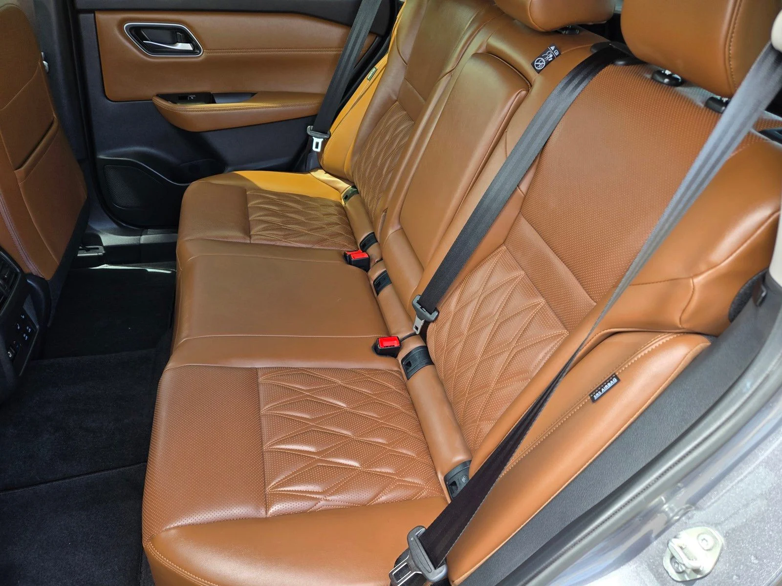 Used 2026 Gun Metallic Nissan Platinum image 11