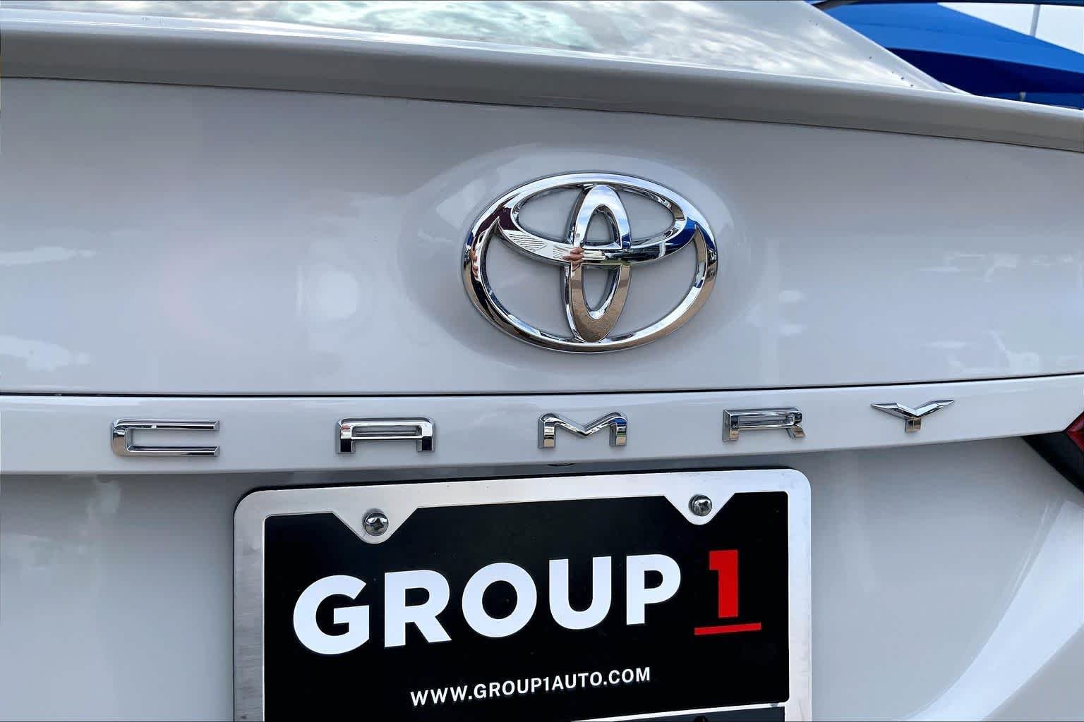 Used 2023 Ice Edge Toyota SE image 31