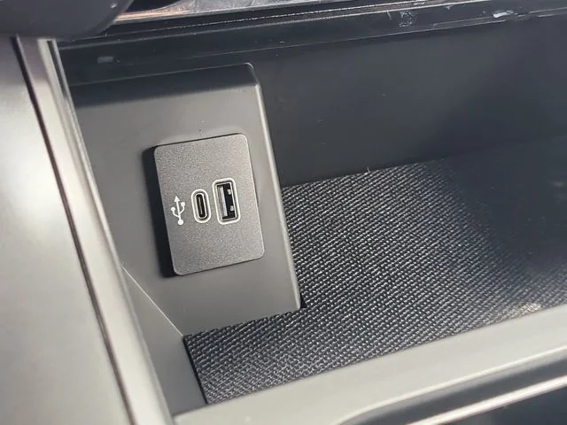 New 2026 Gray Metallic Ford Lariat image 27