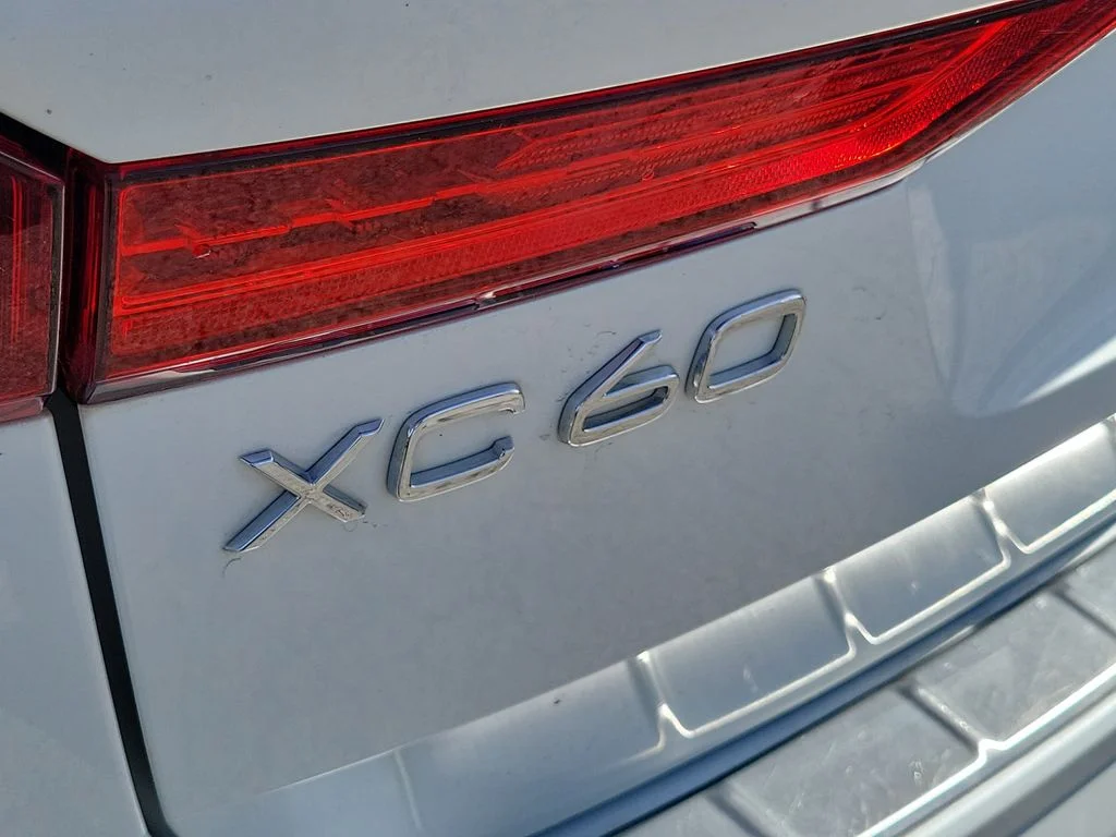 Used 2021 White Volvo T8 Inscription Expression image 13