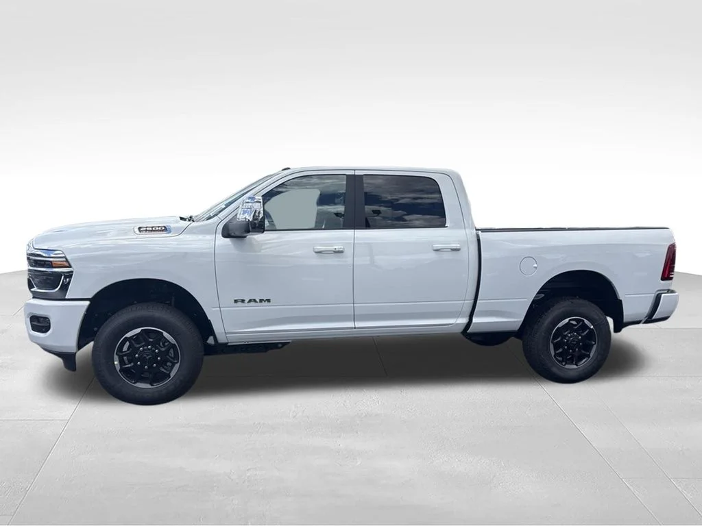 New 2026 Bright White Clear-Coat Exterior Paint RAM LARAMIE image 6