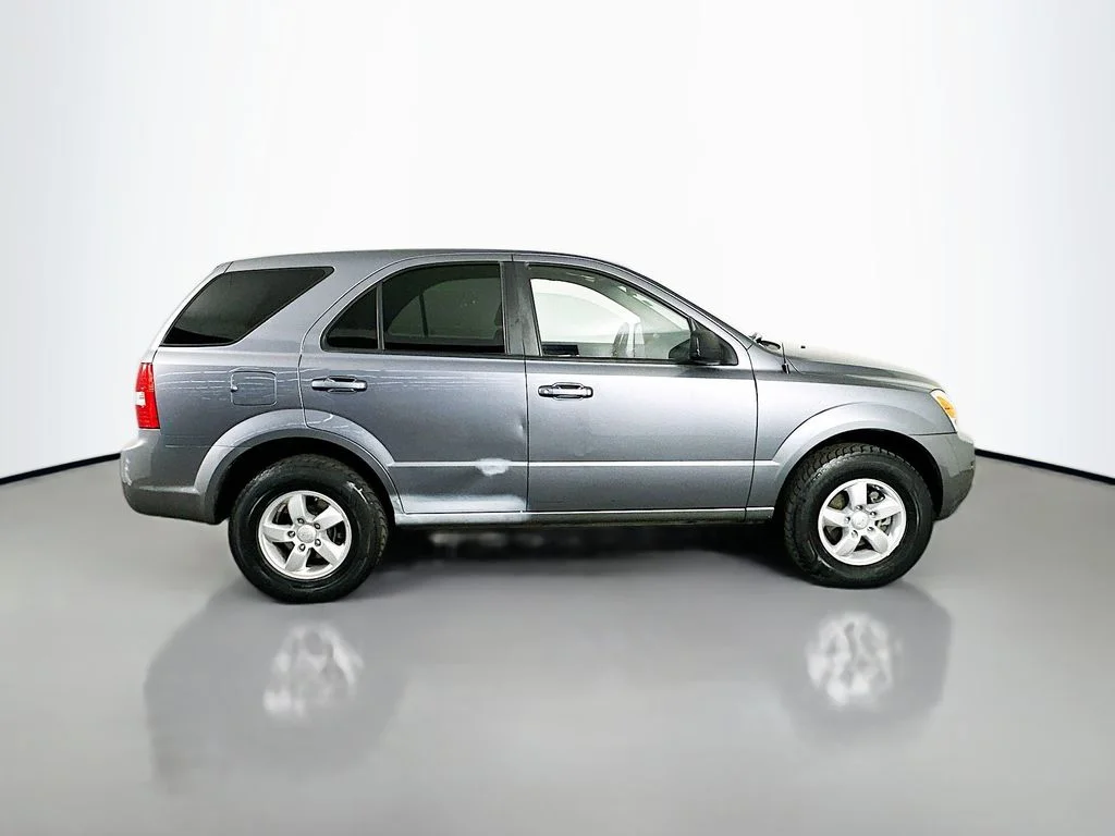 Used 2008 Alpine Gray Kia LX image 9
