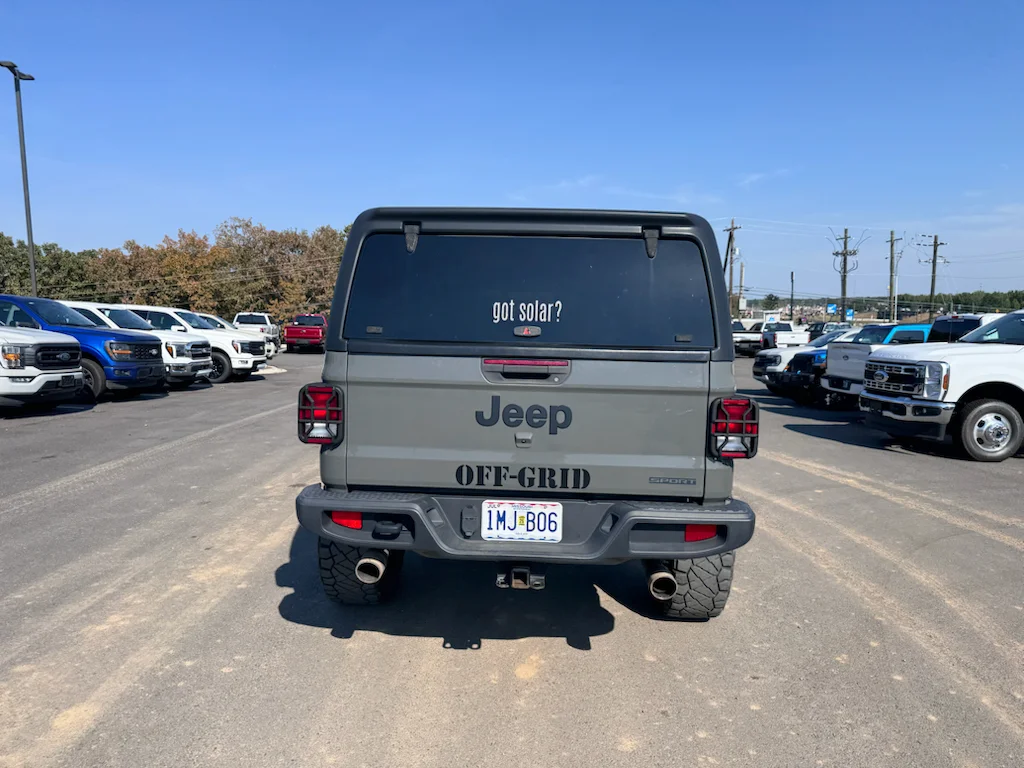 Used 2020 Sting-Gray Clearcoat Jeep Sport image 6