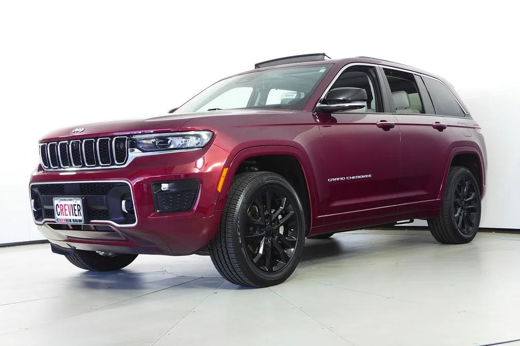 Used 2023 Red Jeep Overland image 2