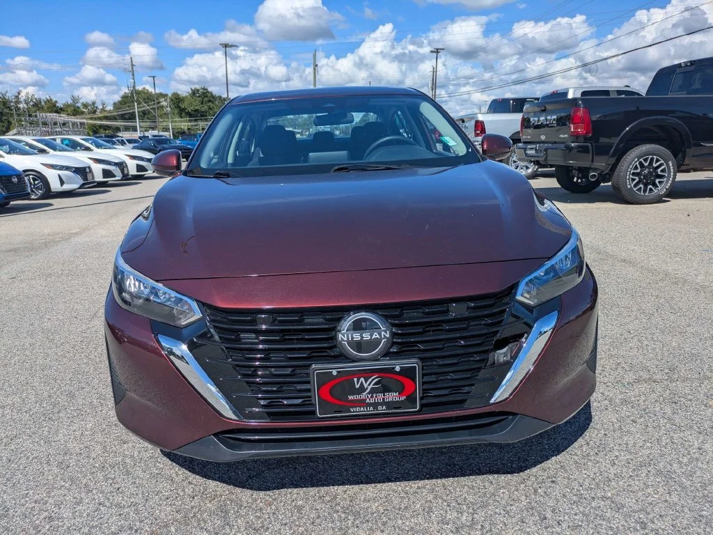 Used 2025  Nissan SV image 9
