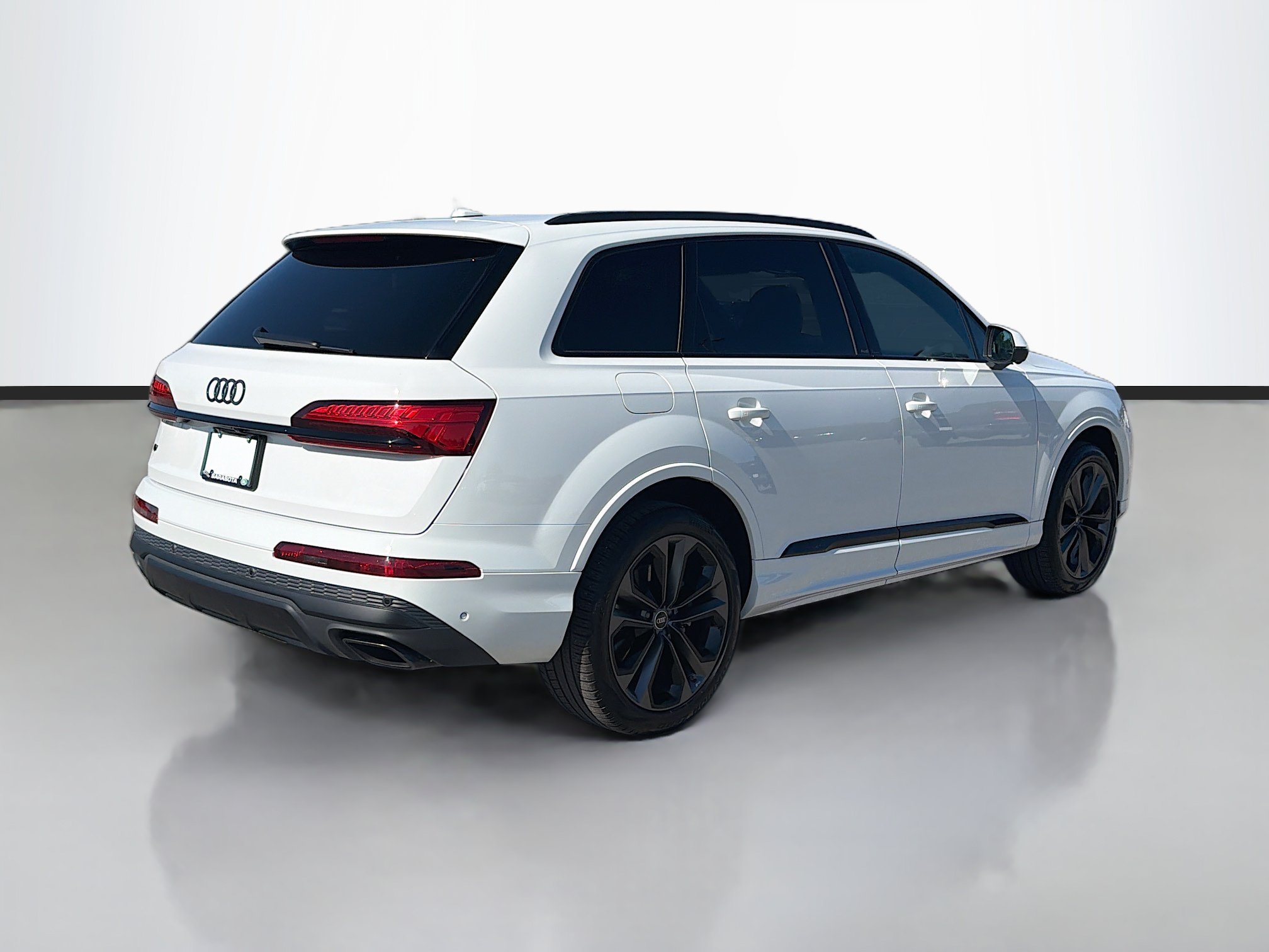 Used 2025 Carrara White Audi Premium Plus image 5