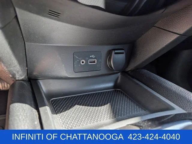Used 2021 Red Nissan S image 15