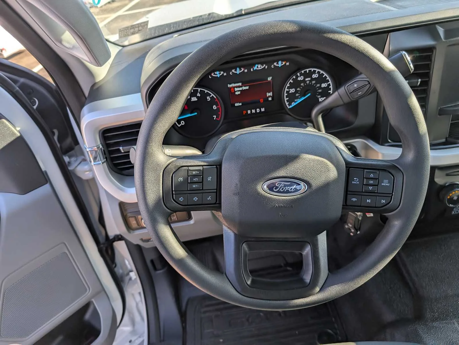 2026 Ford F-350 Super Duty XL - Photo 29