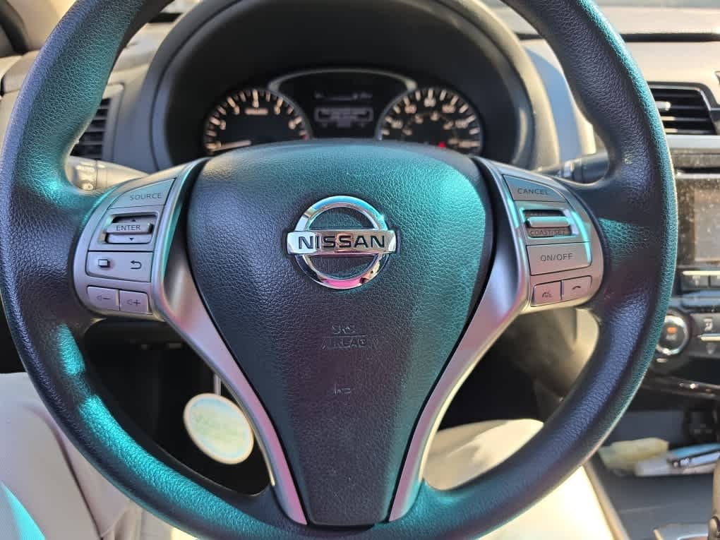 Used 2015 Storm Nissan 2.5 image 3
