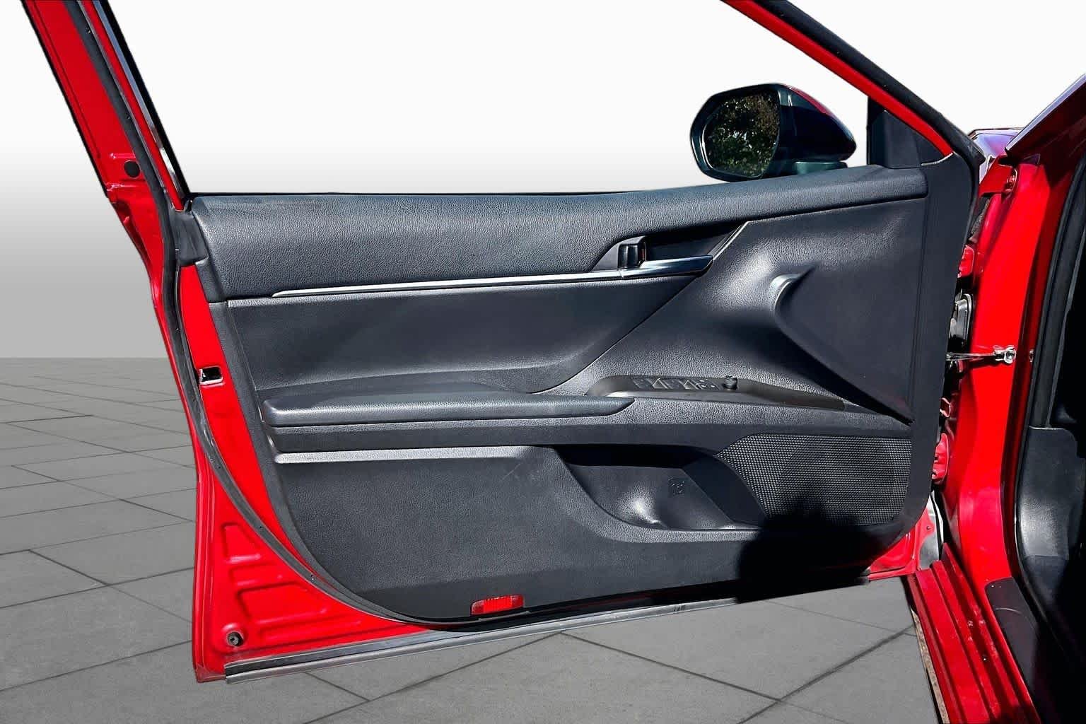 Used 2021 Supersonic Red Toyota SE image 21