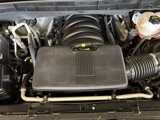 Used 2024 Onyx Black GMC Elevation image 18