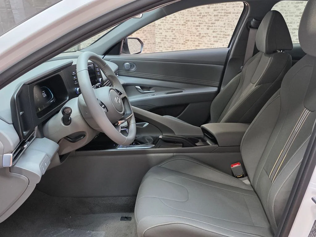 New 2026 Serenity White Pearl Hyundai SEL Sport image 21