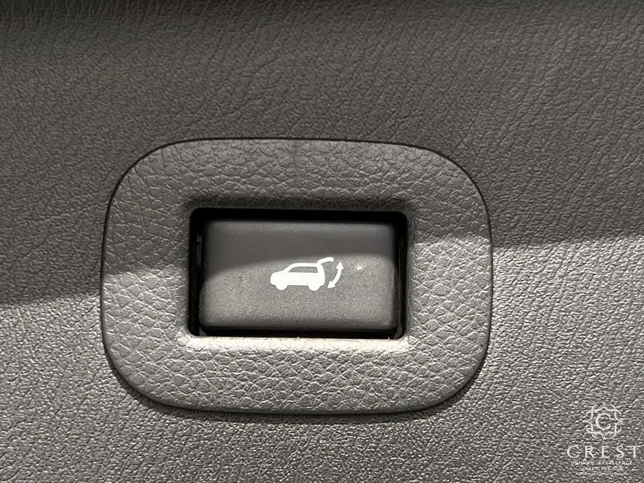 Used 2019 Hermosa Blue INFINITI LUXE image 28