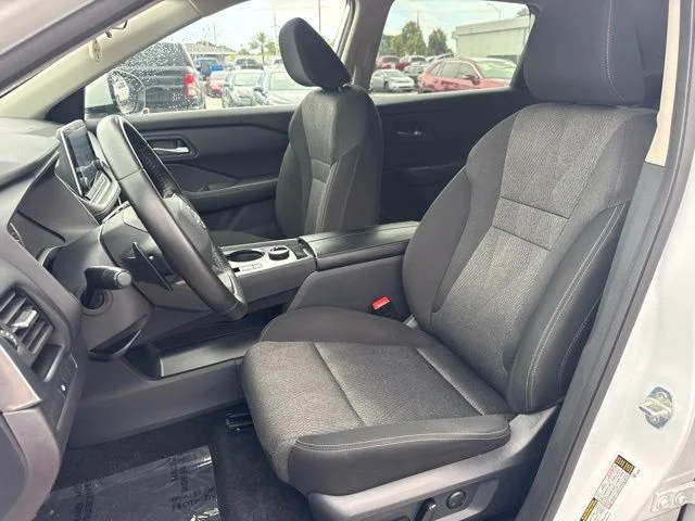 Used 2025 White Nissan SV image 11