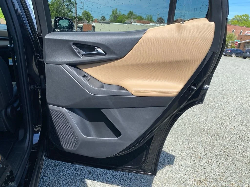 New 2026 Mosaic Black Metallic Chevrolet ACTIV image 19