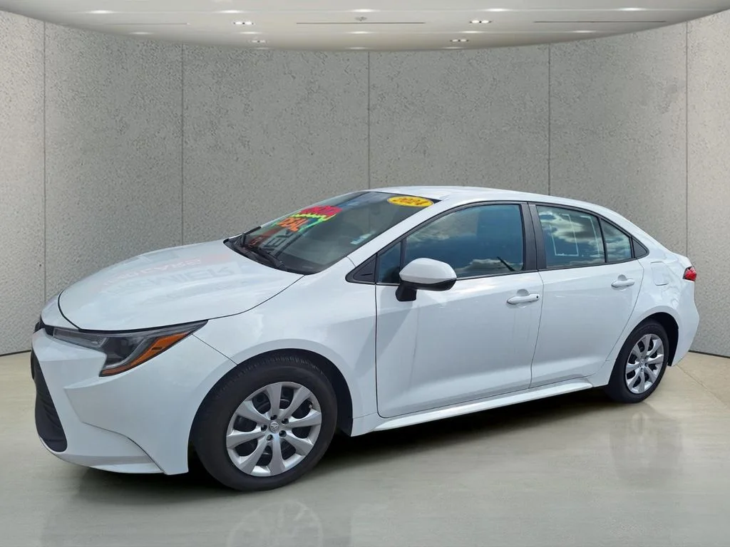 2024 Toyota Corolla LE - Photo 9
