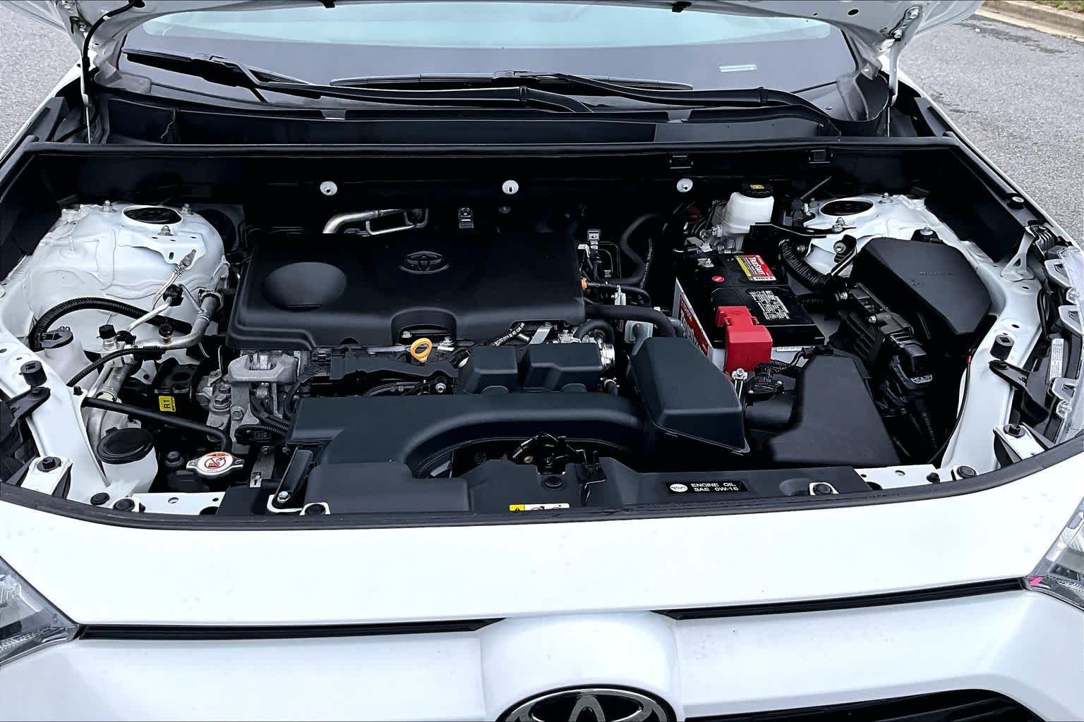 Used 2023 Ice Cap Toyota LE image 31