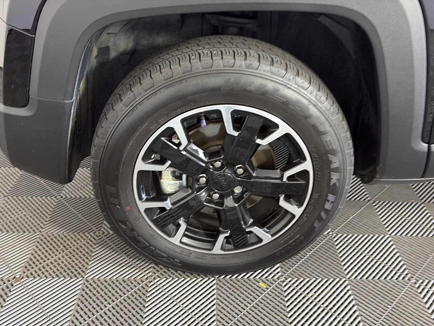 Used 2023 Black Clearcoat Jeep Trailhawk image 17