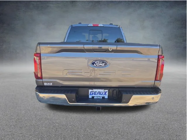 New 2026 Carbonized Gray Metallic Ford XLT image 38