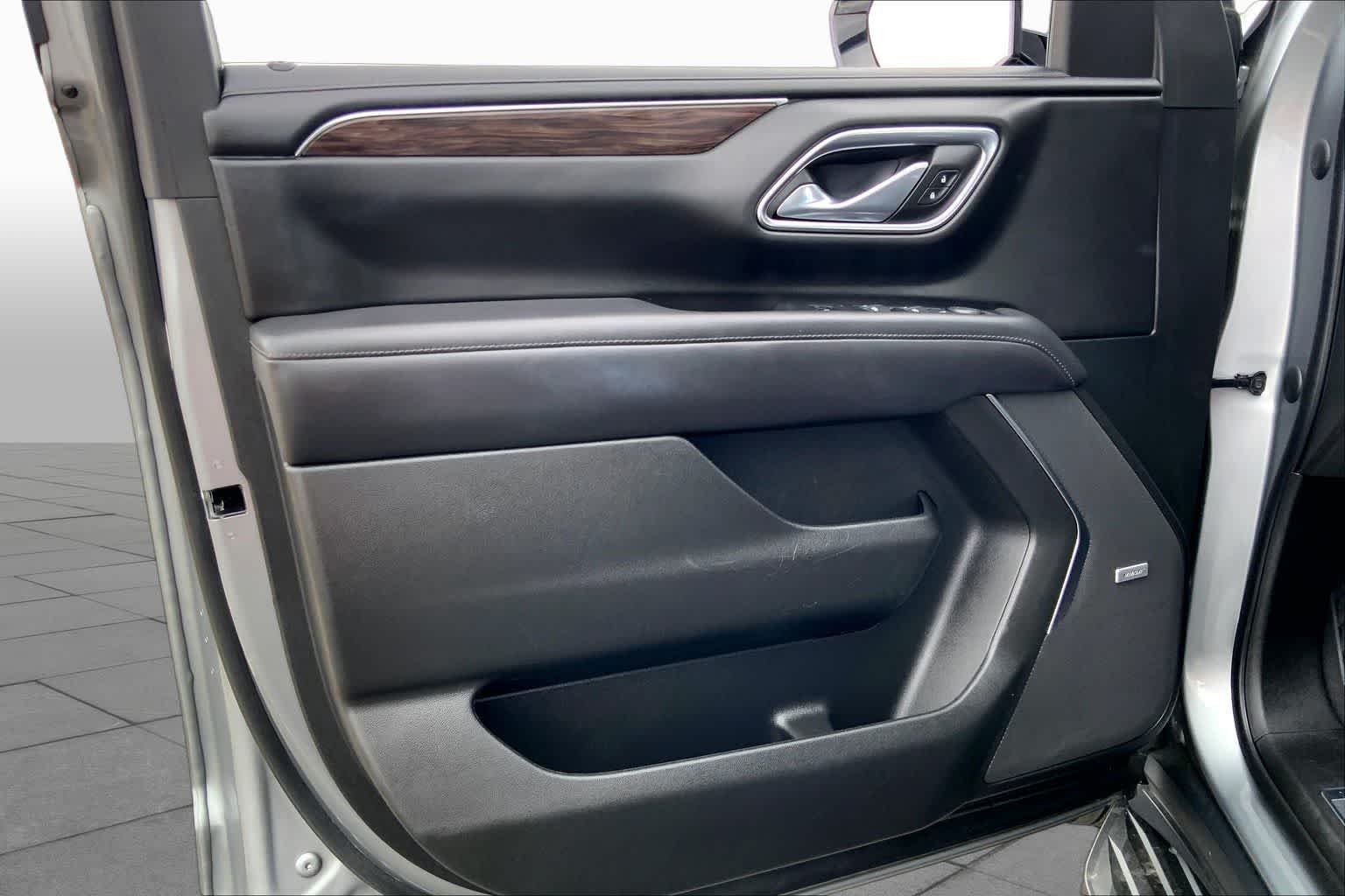 Used 2023 Sterling Gray Metallic Chevrolet LT image 19