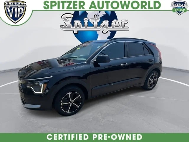 Used 2024 Black Kia LX image 4