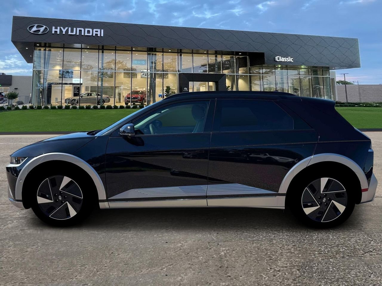 New 2026 Abyss Black Hyundai Limited image 3