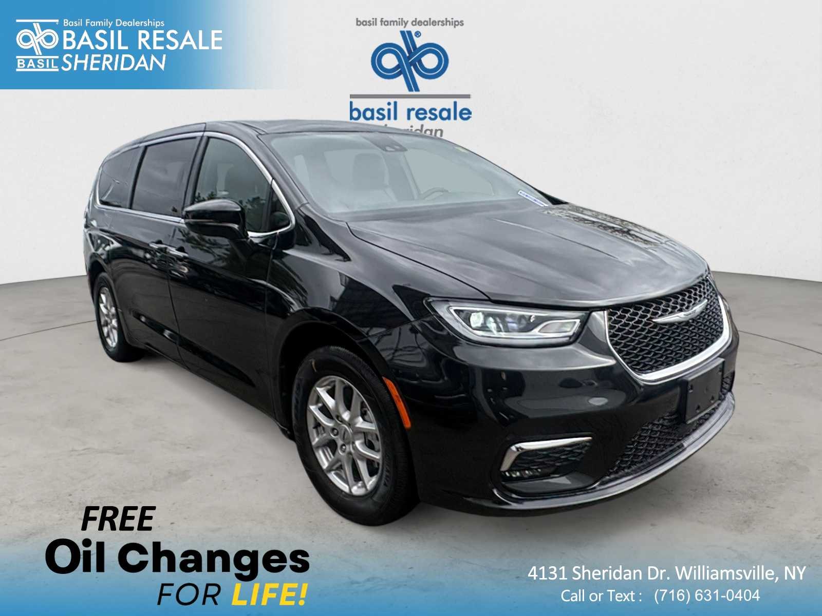 2025 Chrysler Pacifica Select
