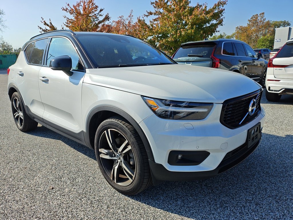 2022 Volvo XC40