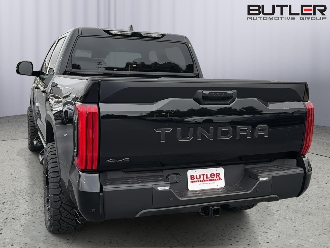 New 2026 Midnight Black Metallic Toyota SR5 image 5