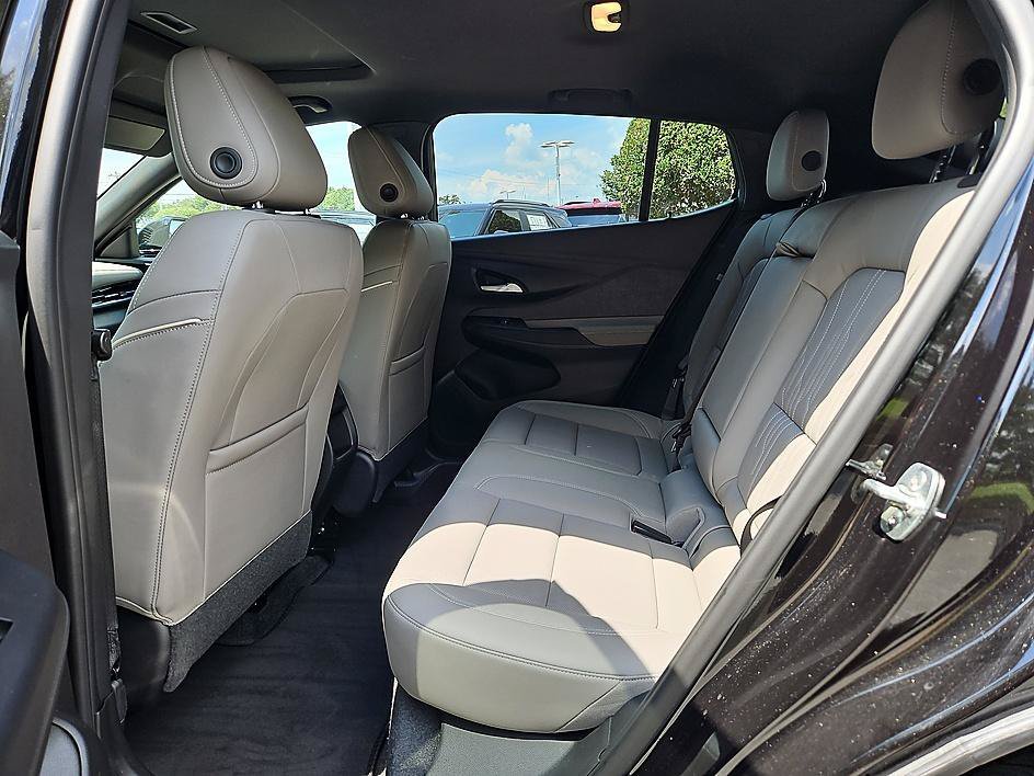 Used 2025 Ebony Twilight Metallic Buick Avenir image 10