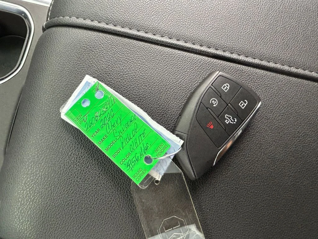 Used 2026 Summit White Chevrolet LT image 37