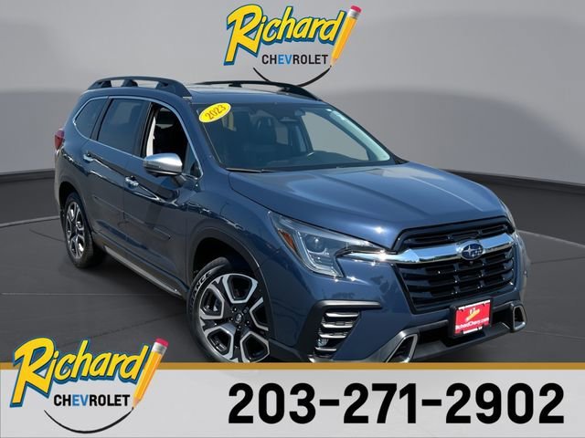 2023 Subaru Ascent Touring's photo