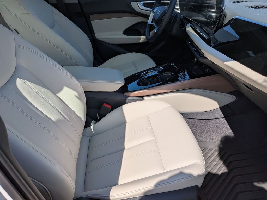 Used 2025 White Audi 2.0T Premium image 34