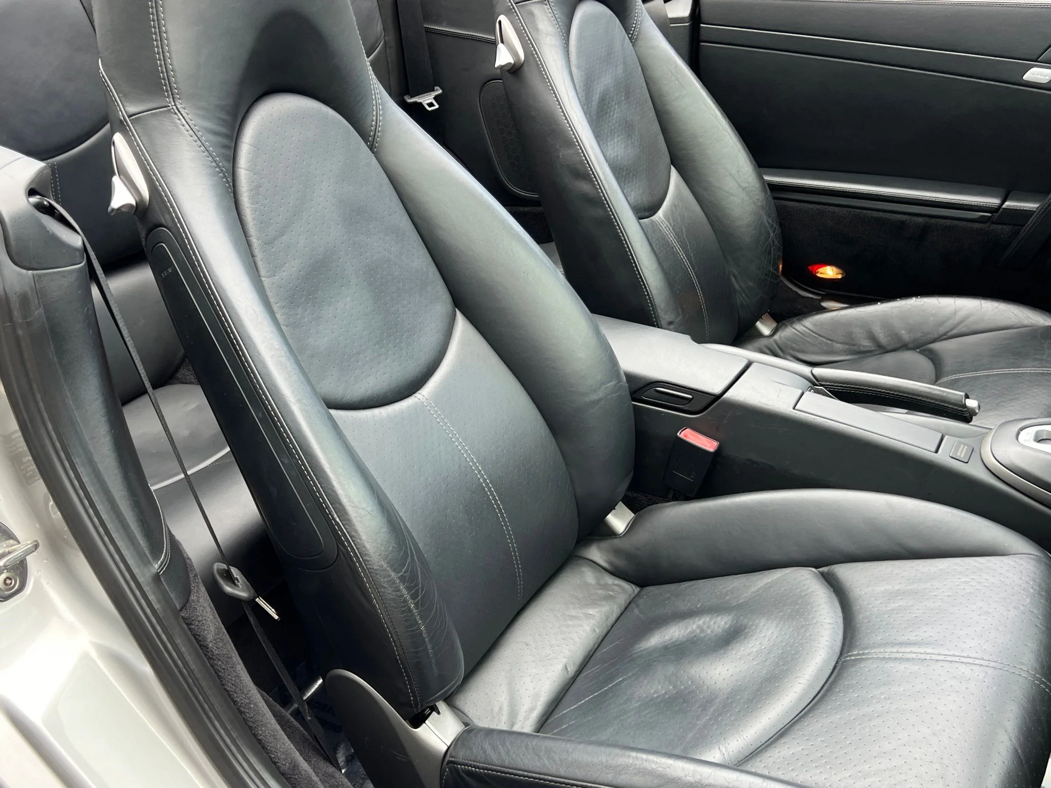 Used 2006 Silver Porsche Carrera 4 image 30