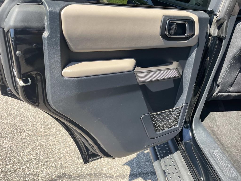 Used 2022 Black Ford Wildtrak image 15