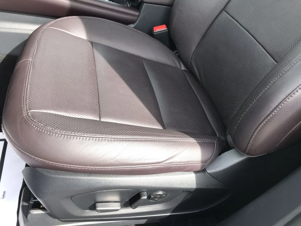 Used 2025 White Ford Platinum image 12